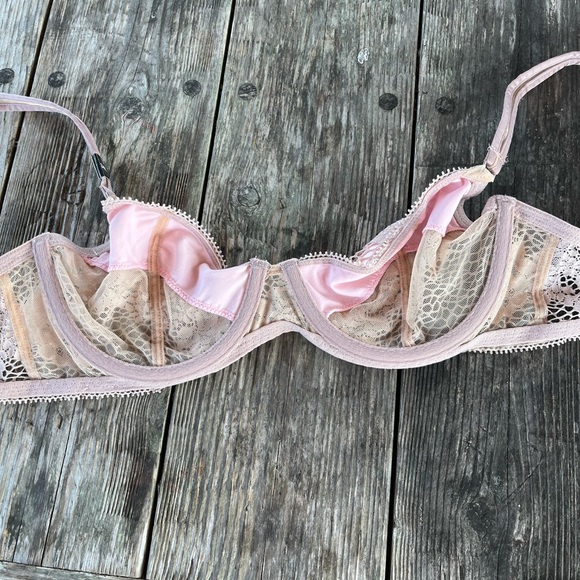 UNVEILED NUDE LACE BRA WITH TAGS 34C - Picture 3 of 6